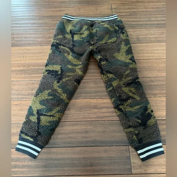 2019 Rare Deadstock Todd Snyder x Champion x Polartec M Sherpa Joggers in Camo